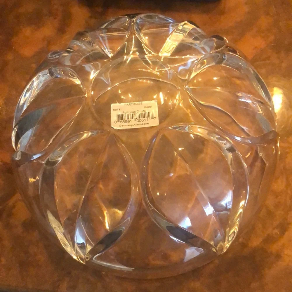 Mikasa Vintage Lead Crystal Partridge 8" Bowl 2008 - Picture 2 of 2
